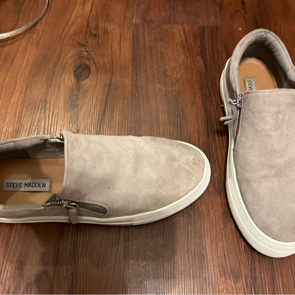 Steve Madden Suede zipper shoes size 10